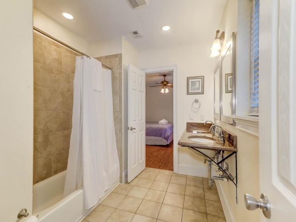 Folly Beach Home 1019563