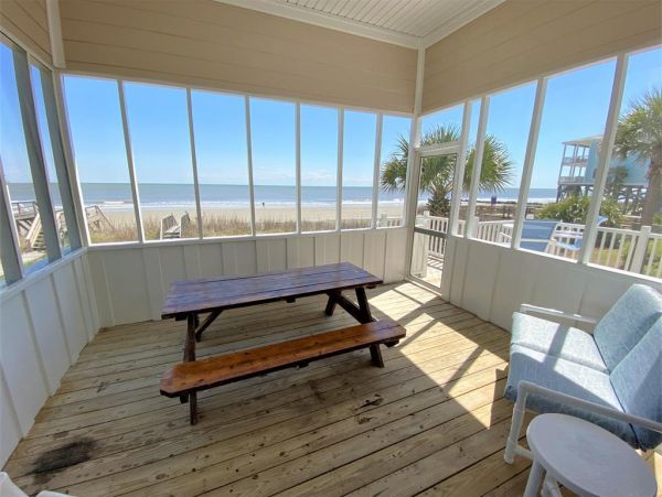 Folly Beach Home 1019564