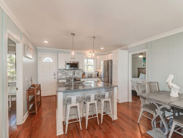 Folly Beach Home 1019564