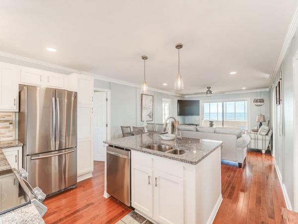 Folly Beach Home 1019564