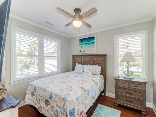 Folly Beach Home 1019564