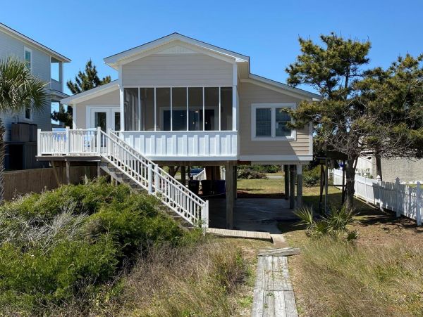Folly Beach Home 1019564