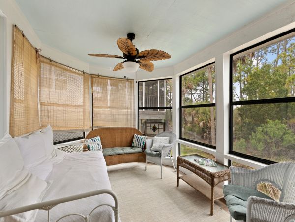 Folly Beach Home 1019565