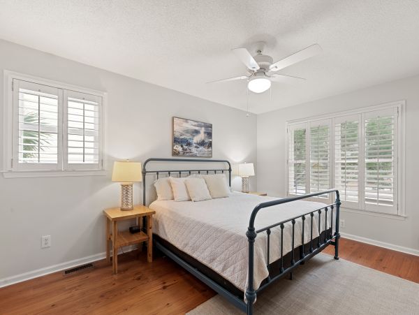 Folly Beach Home 1019565