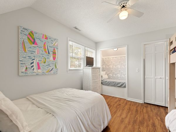 Folly Beach Home 1019565