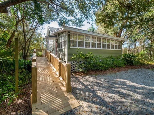 Folly Beach Home 1019566