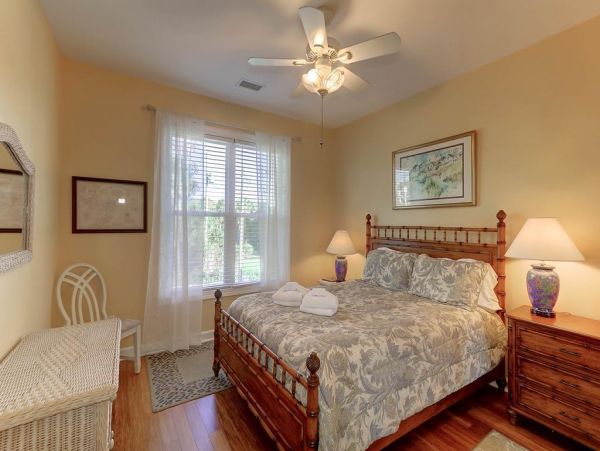 Folly Beach Home 1019568