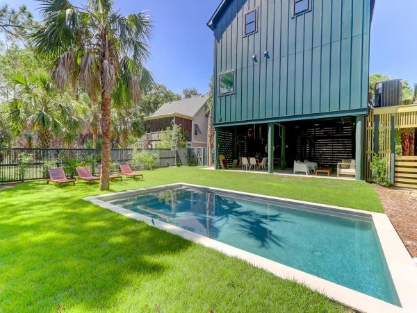 Folly Beach Home 1019569