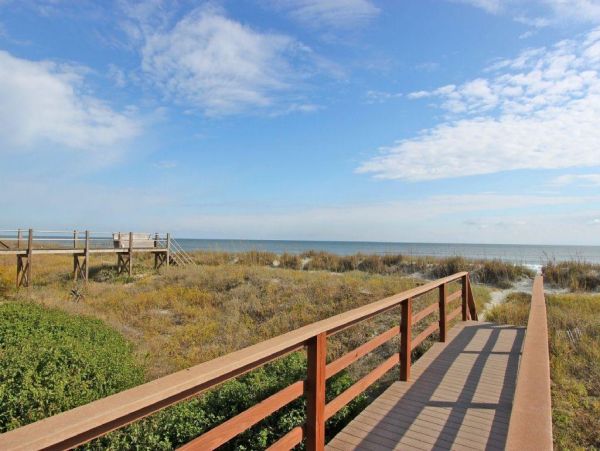 Folly Beach Home 1019570