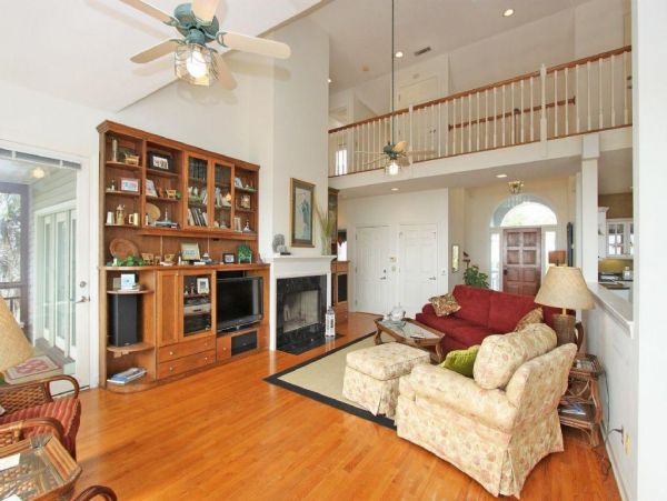 Folly Beach Home 1019570