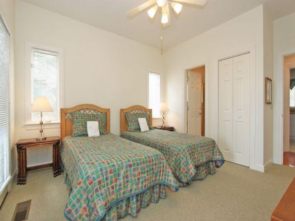 Folly Beach Home 1019570