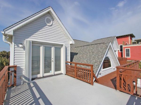 Folly Beach Home 1019570