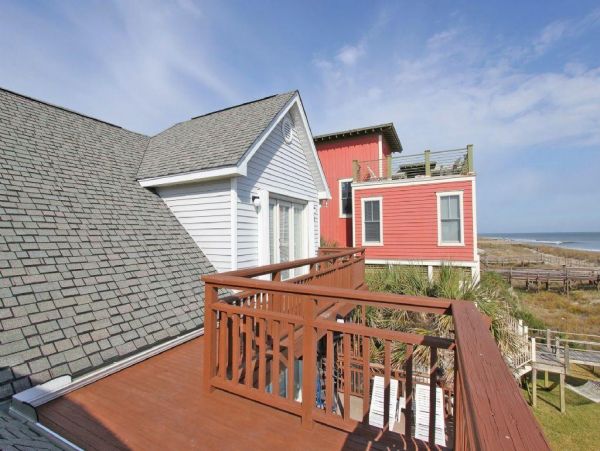 Folly Beach Home 1019570