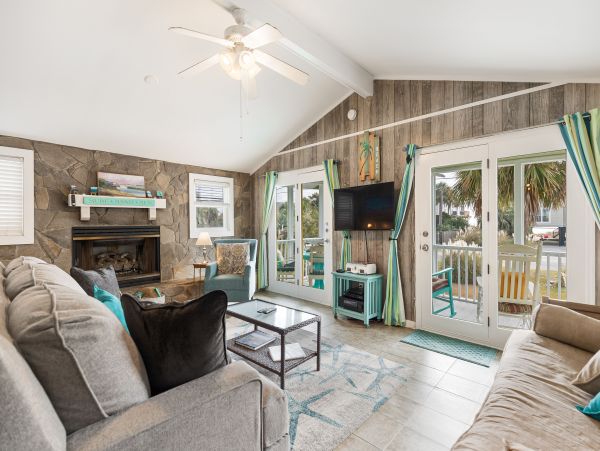 Folly Beach Home 1019572