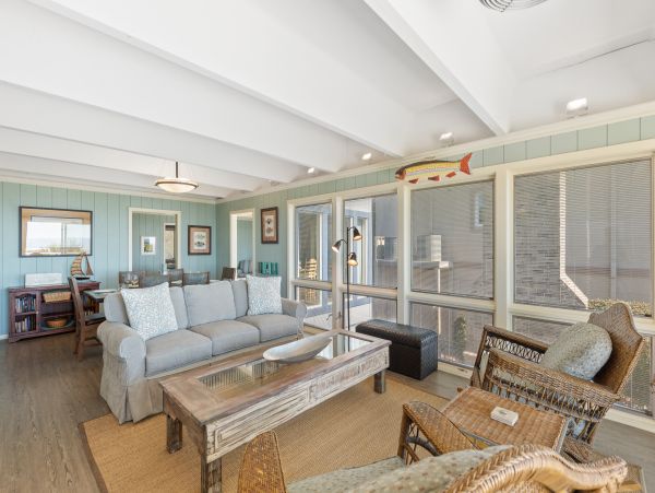 Folly Beach Home 1019573