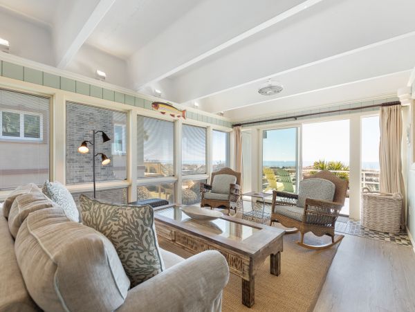 Folly Beach Home 1019573