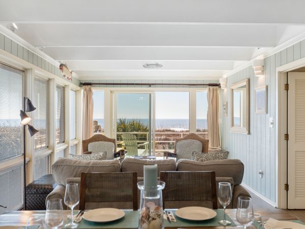 Folly Beach Home 1019573