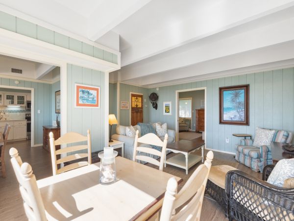 Folly Beach Home 1019573