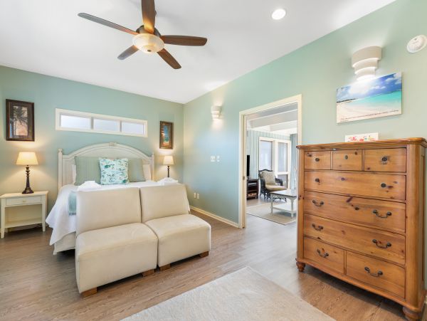 Folly Beach Home 1019573