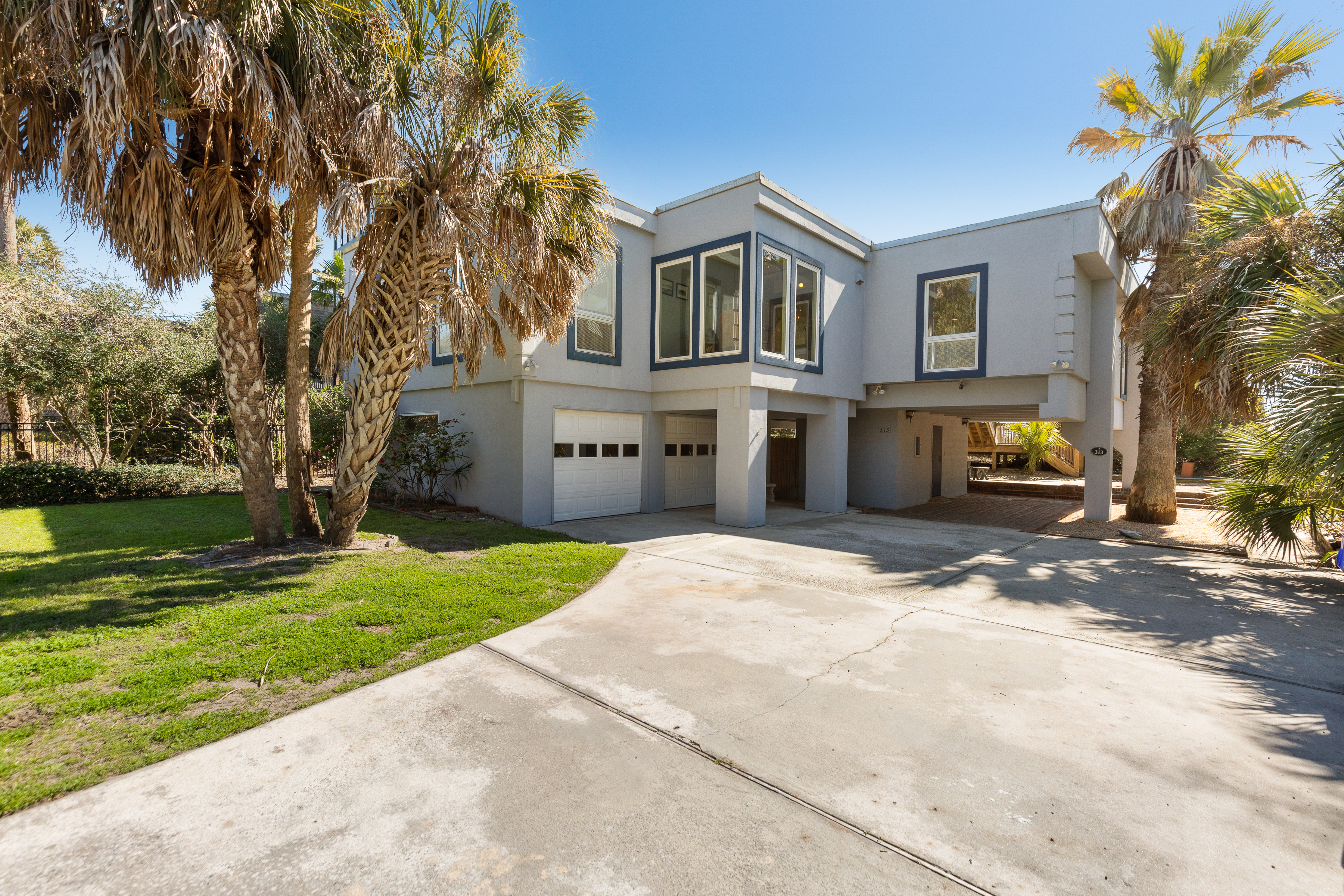 Folly Beach Home 1019573