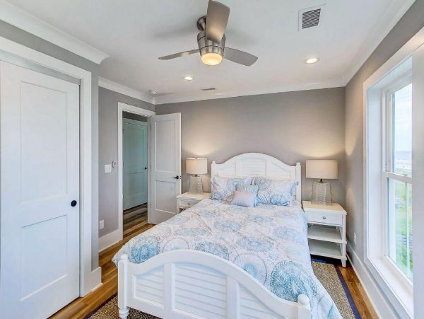 Folly Beach Home 1019575