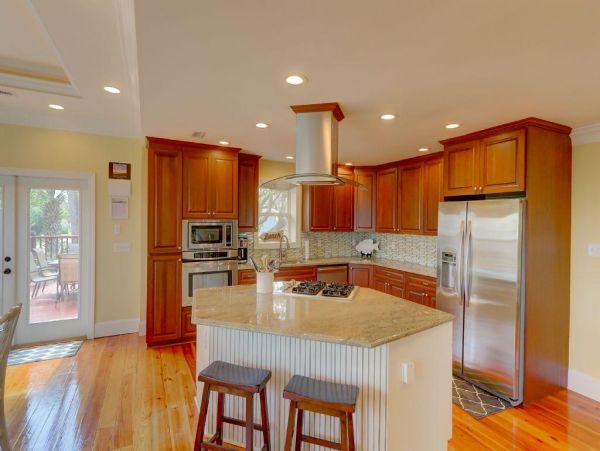 Folly Beach Home 1019576