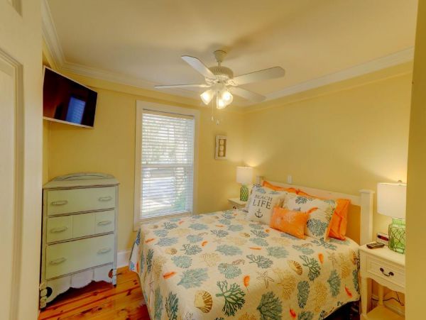 Folly Beach Home 1019576