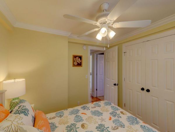 Folly Beach Home 1019576