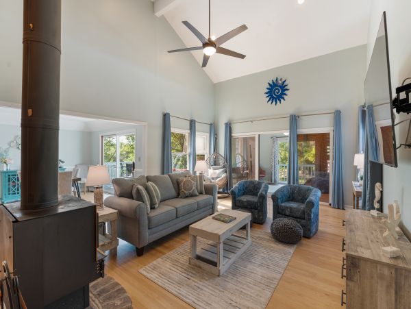 Folly Beach Home 1019577