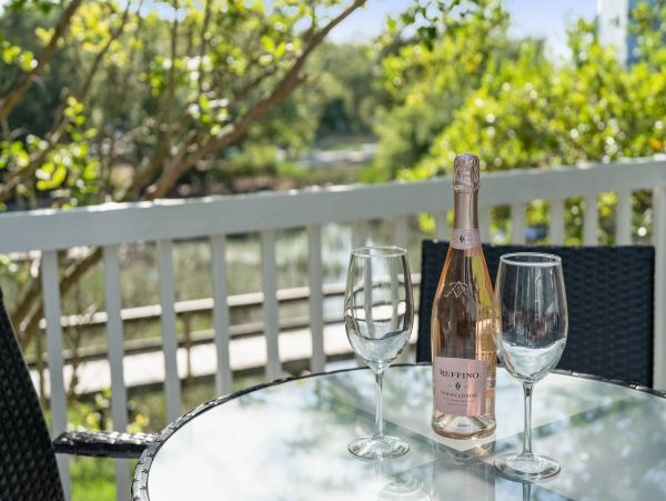 Folly Beach Home 1019577