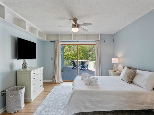 Folly Beach Home 1019577