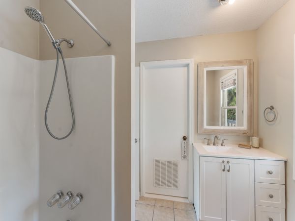 Folly Beach Home 1019577