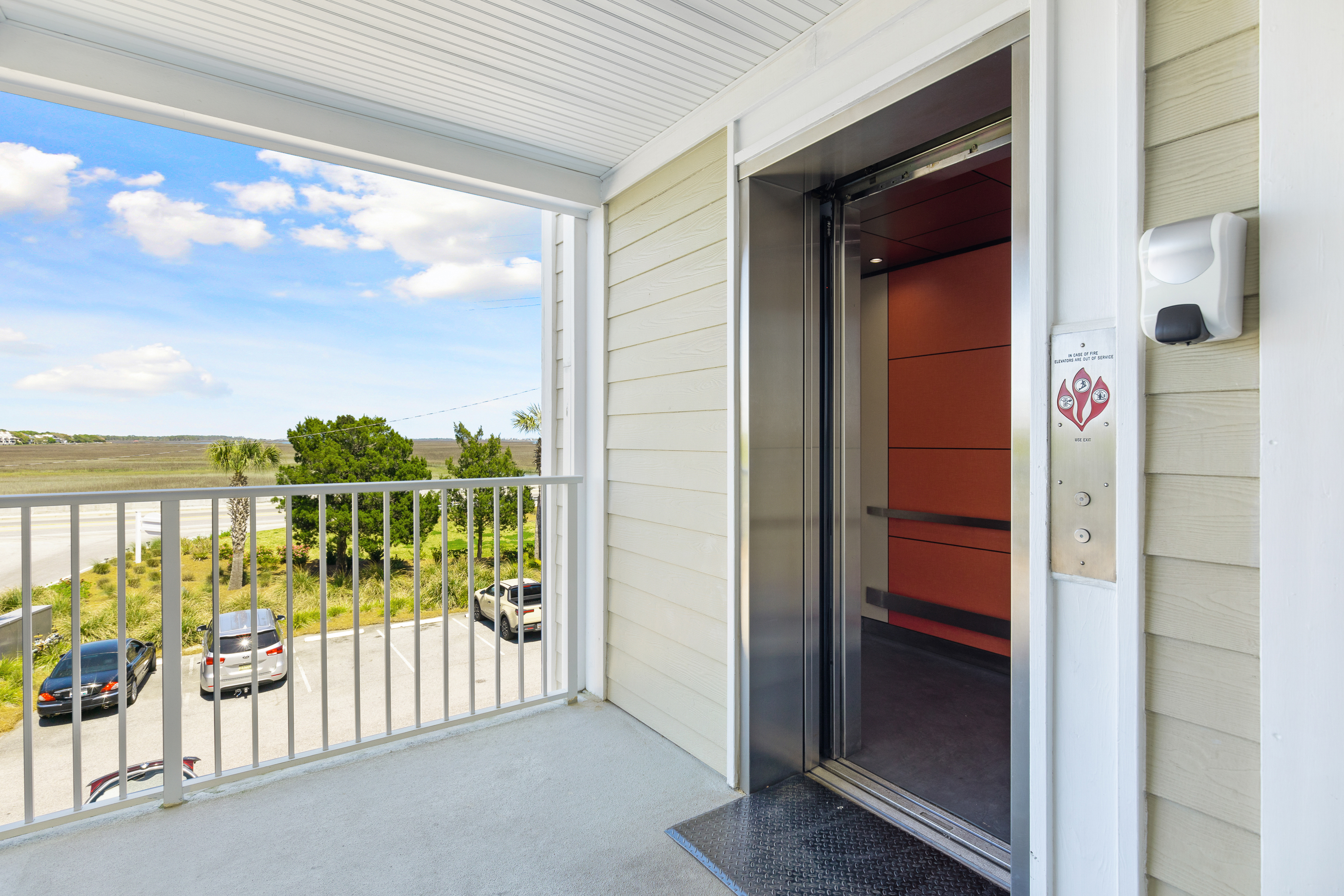 Folly Beach Condo 1019579