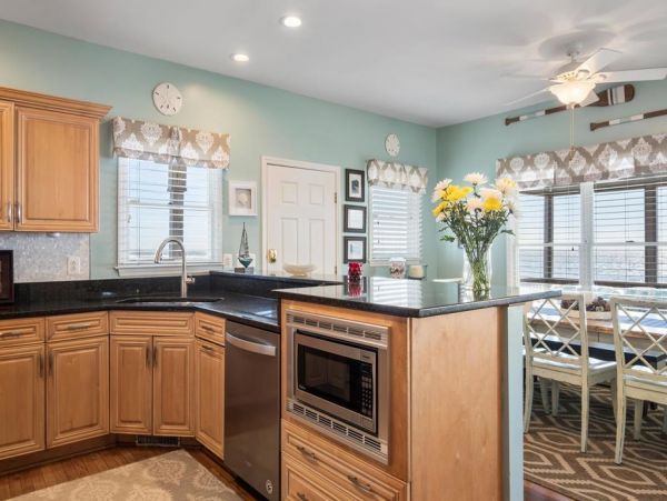 Folly Beach Home 1019580