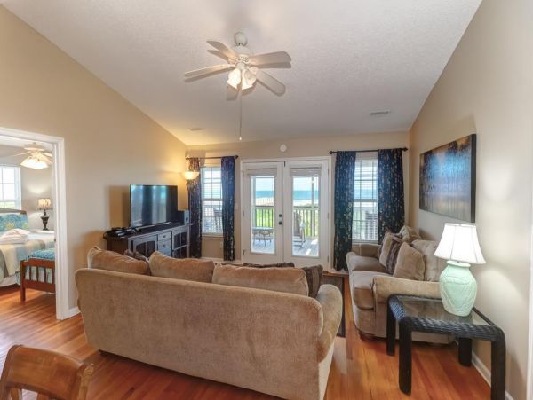 Folly Beach Home 1019582