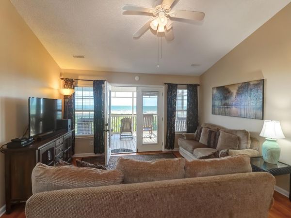 Folly Beach Home 1019582
