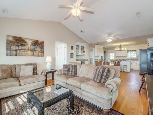 Folly Beach Home 1019582