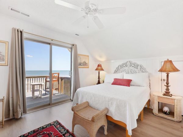 Folly Beach Home 1019588