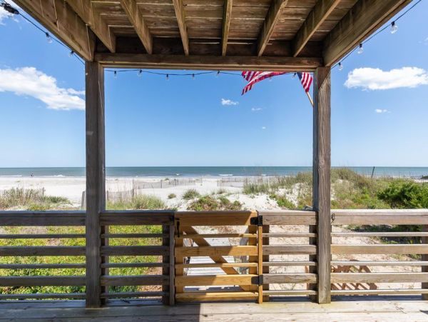 Folly Beach Home 1019588