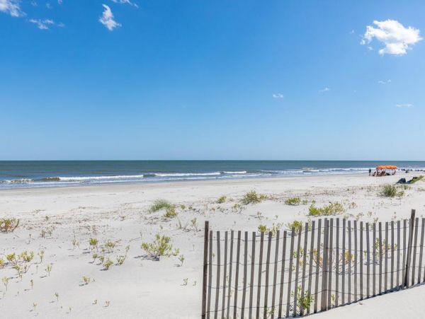Folly Beach Home 1019588