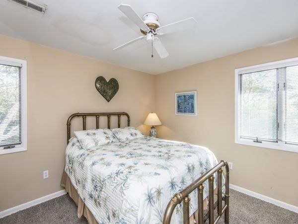Folly Beach Home 1019590