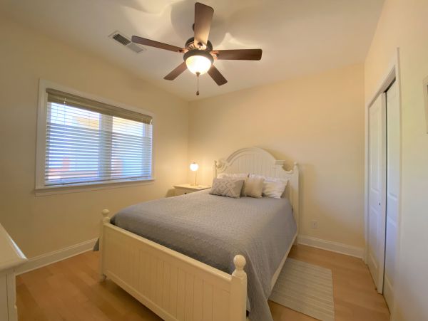 Folly Beach Condo 1019592