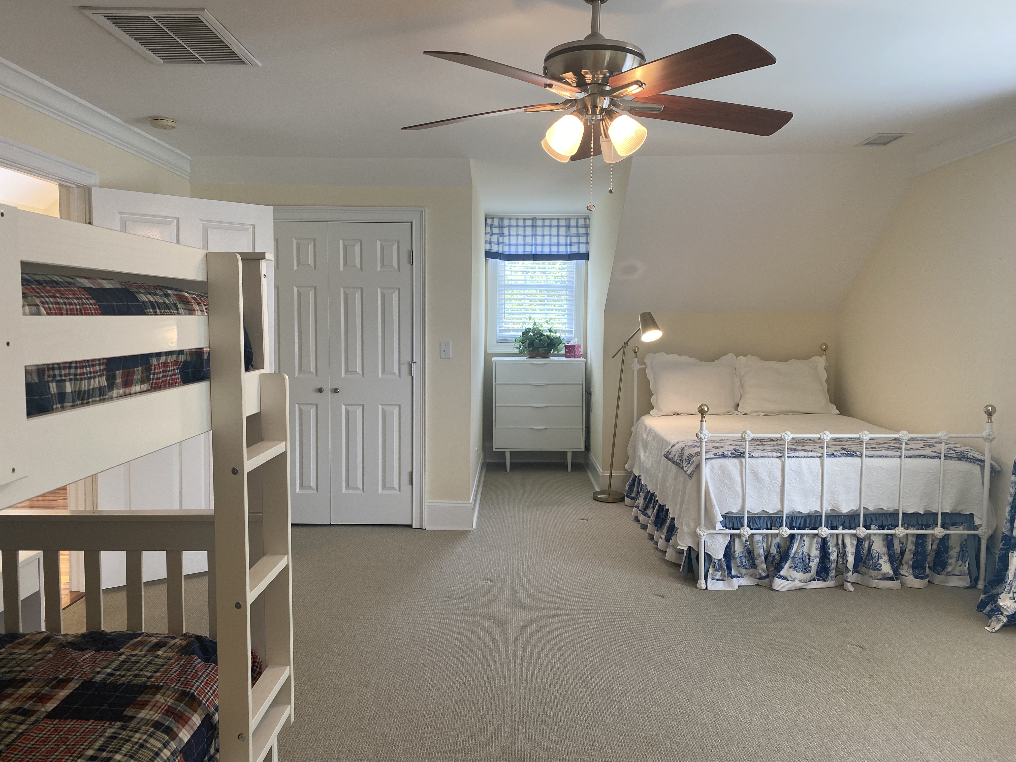 Folly Beach Home 1019594