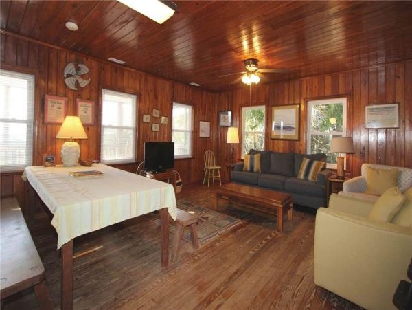 Folly Beach Home 1019598