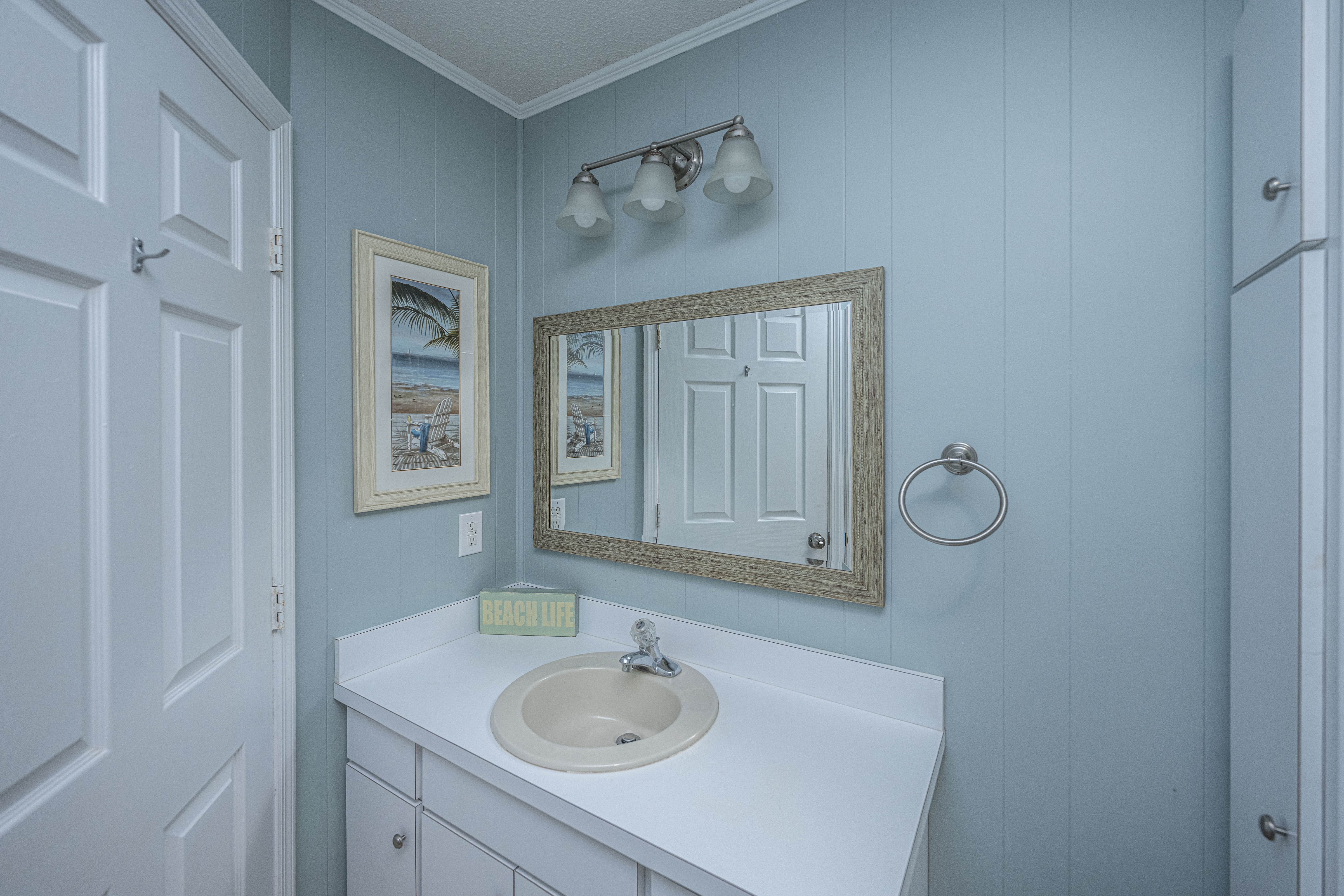 Folly Beach Home 1019600