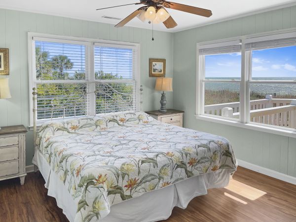 Folly Beach Home 1019602