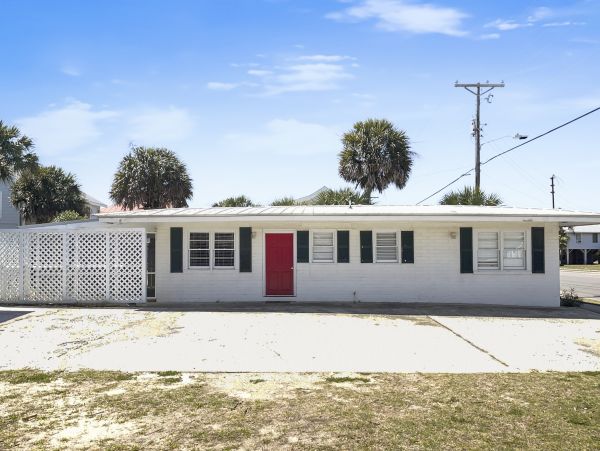 Folly Beach Home 1019602