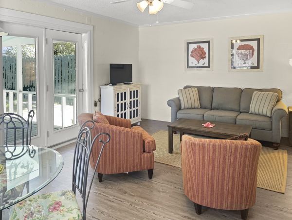 Folly Beach Home 1019602