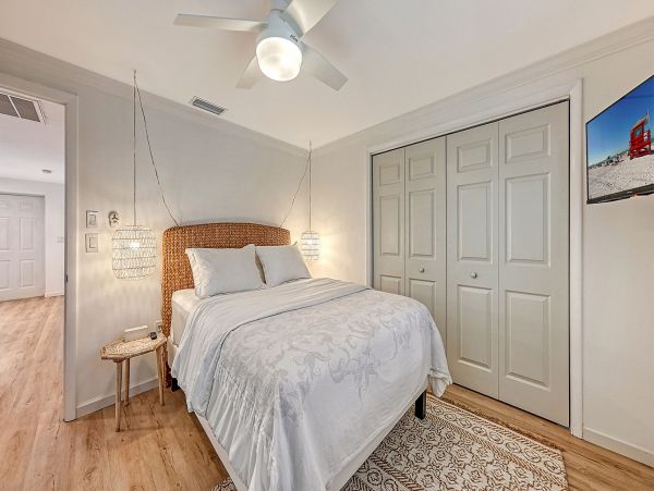 Anna Maria Island Holmes Beach Home 1019607