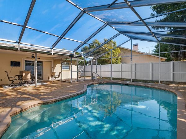 Anna Maria Island Holmes Beach Home 1019608